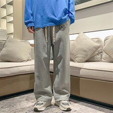 灰色