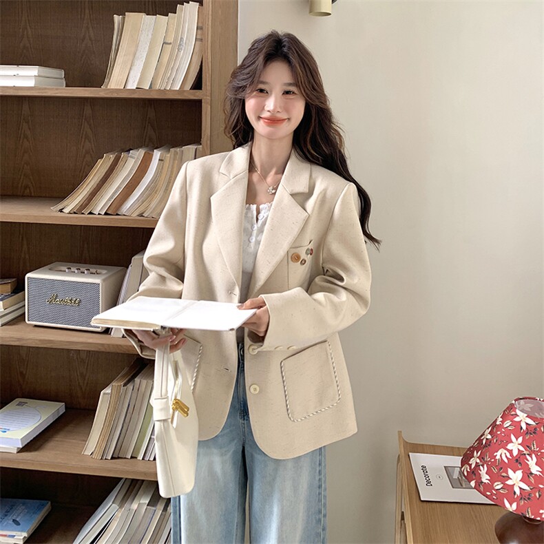 减龄气质卡其色西装外套女春秋2025新款洋气通勤独特漂亮显瘦西服,女装西装,2D041