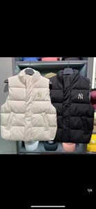 白鸭绒马甲图片