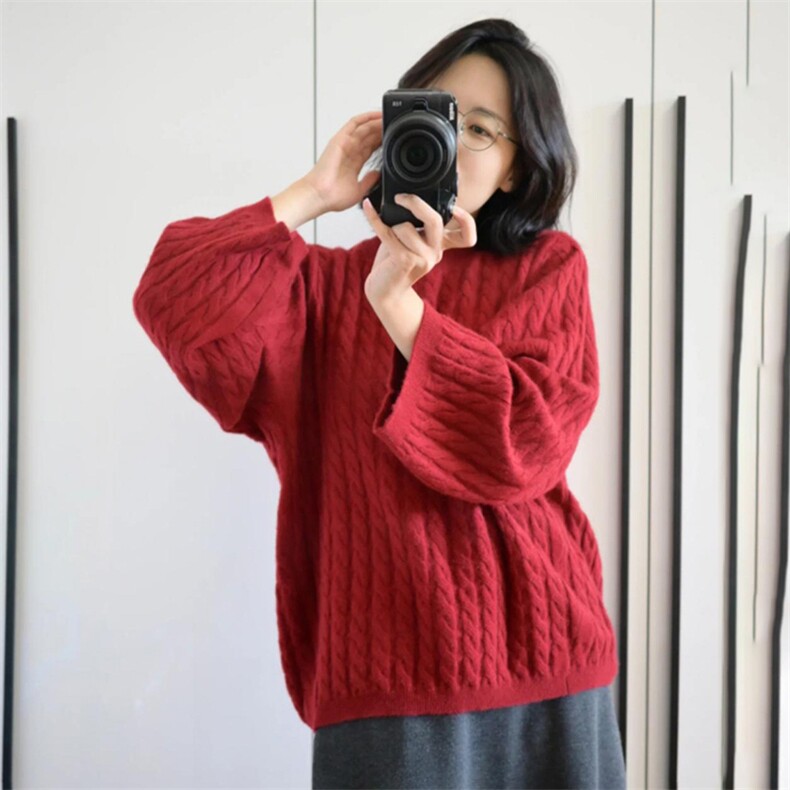 2025年秋季新款百搭女士麻花提花套头宽松羊毛衫,女装羊毛衫,新胜羊绒