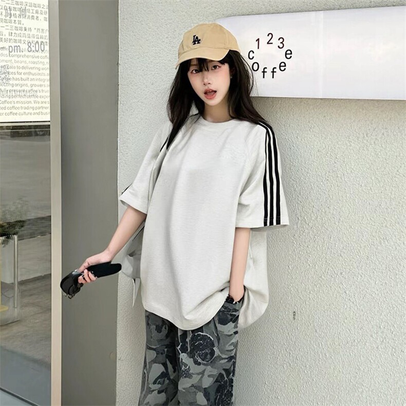 抖音得物品质二开240克宽松纯棉美式潮牌印花三条杠中性风短袖T恤,男装T恤,电商A486