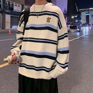 趣刺卡通绣针织衫男圆领宽松套头M678P40图片
