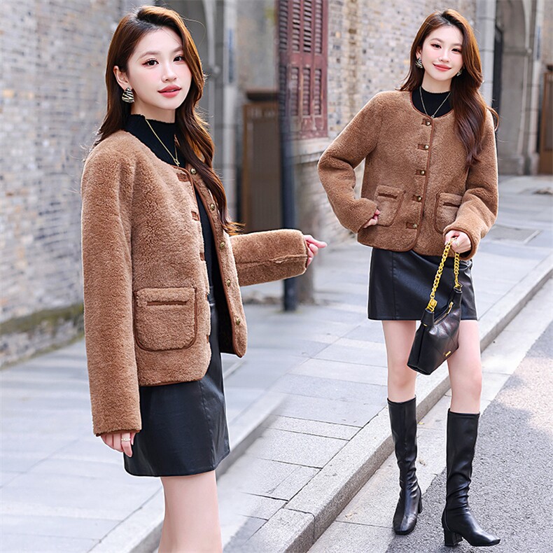 2024年冬季女时尚气质新款羊羔毛小个子皮毛一体修身显瘦短外套，女装短外套，煊芮熙