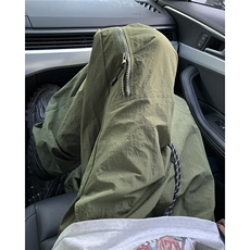军绿色