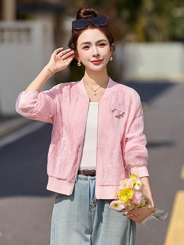 粉色小香风刺绣棒球服外套女2026春夏新款小个子百搭防晒薄款上衣,女装短外套,艾仟回(原伊仟回)
