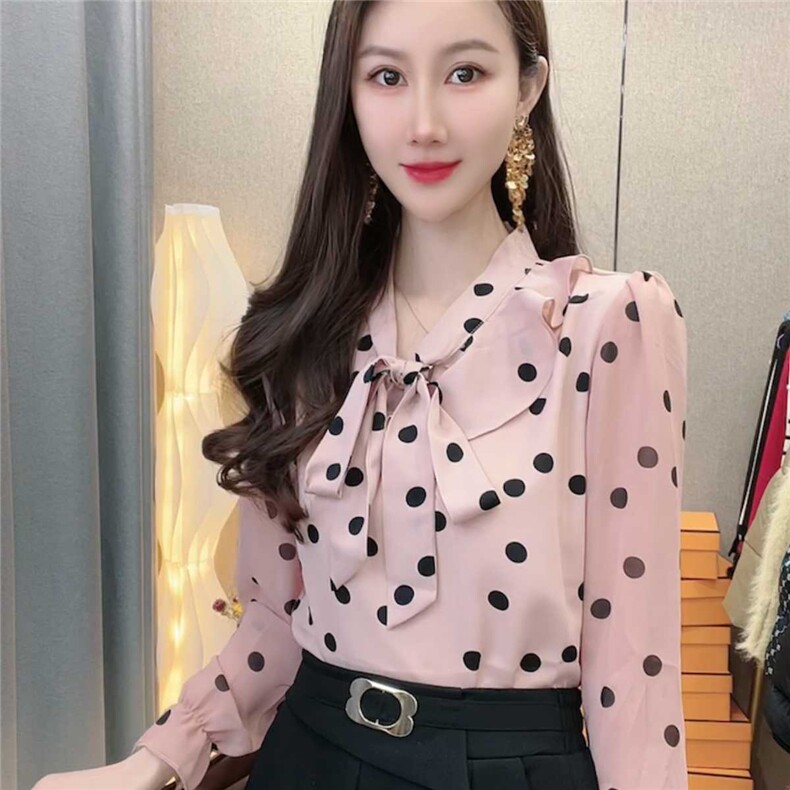 2025时尚百搭简约波点小衫，女装衬衫，思沃羊绒