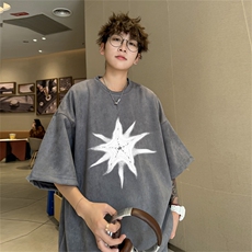 灰色