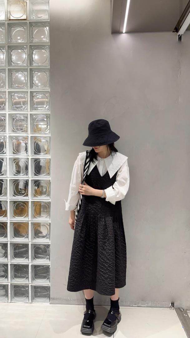 盐缩定制连衣裙搭配娃娃领衬衣，女装连衣裙，APM(5F)