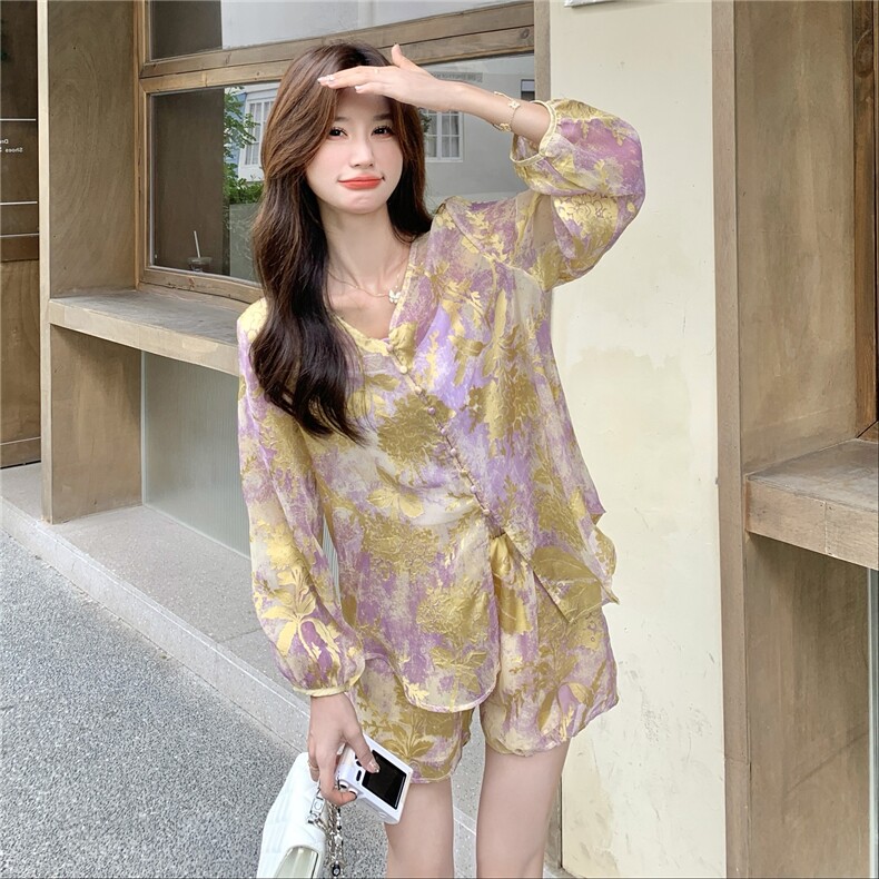 新中式国风套装女超好看2025年夏季新款时尚高级感衬衫短裤两件套,女装套装/套裙,2C135