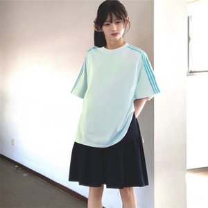 抖音得物品质二开240克宽松纯棉美式潮牌印花三条杠中性风短袖T恤图片