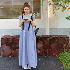 韩系小清新条纹连衣裙女2025夏季新款设计感温柔小众不规则背带裙，女装连衣裙，2C158