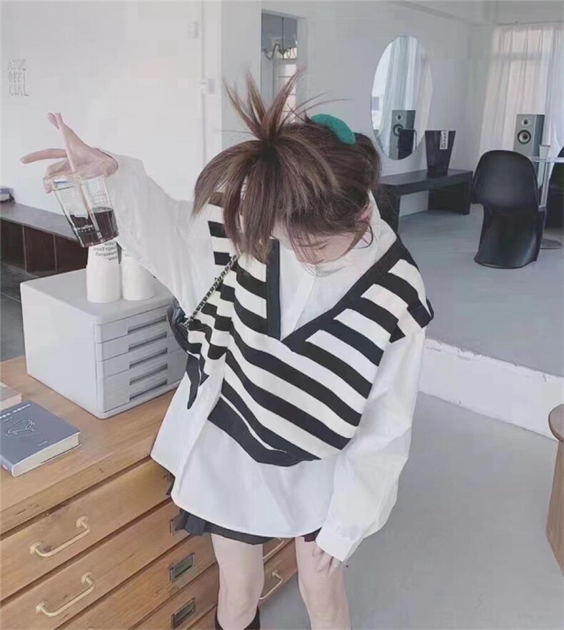 假两件衬衣，其它，戈朴