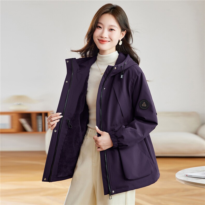 休闲连帽派克服加绒厚外套女2025秋冬新款时尚宽松收腰显瘦冲锋衣,女装派克服,沐七七