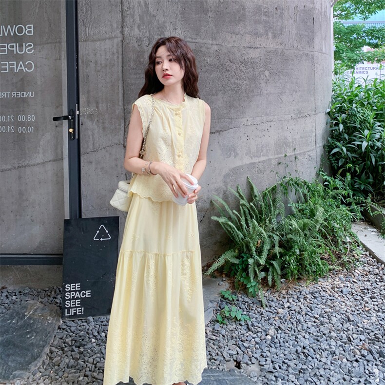 重工刺绣黄色无袖马甲半身裙套装女夏2025新款两件套流行两件套,女装套装/套裙,2C278