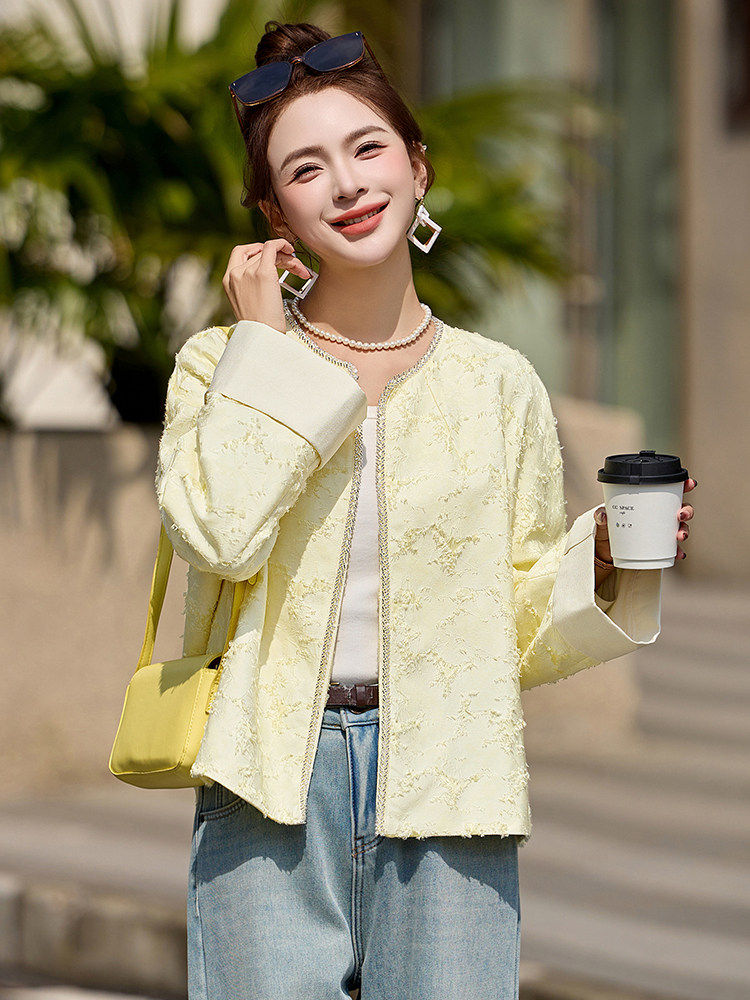 黄色显白超好看提花短外套女2025春装新款小香风时尚气质减龄上衣,女装短外套,布芭啦