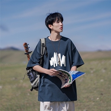 藏青色