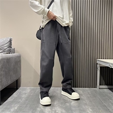 深灰色
