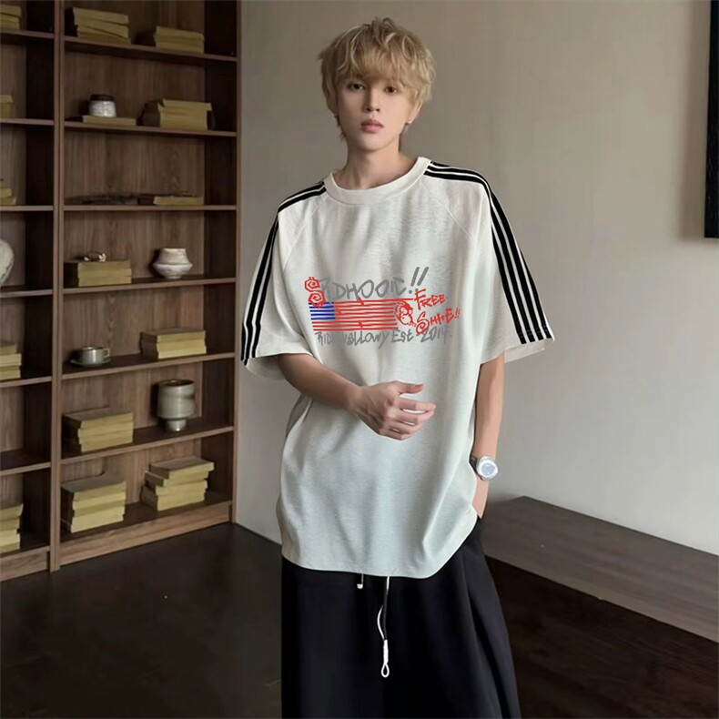 抖音得物品质二开240克宽松纯棉美式潮牌印花三条杠中性风短袖T恤,男装T恤,电商A486-1
