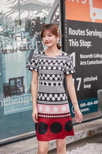 花色连衣裙，女装连衣裙，茜茜靓点