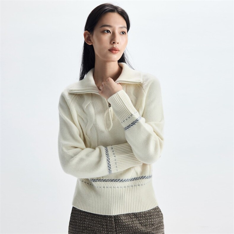 2025年秋季长袖翻领拉链绞花时尚百搭休闲通勤简约，女装羊绒衫，致织羊绒