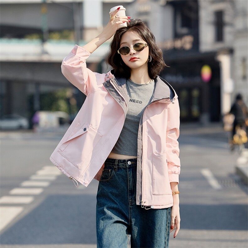 2025春秋新款小个子宽松休闲气质百搭粉色连帽工装冲锋衣外套女图片