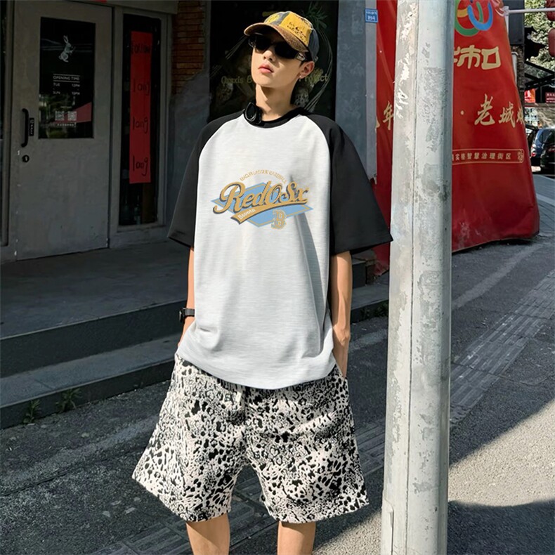 抖音得物高品质二开240克宽松纯棉美式潮牌插肩袖拼接短袖T恤,男装T恤,电商A486-1
