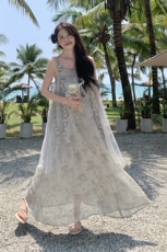 法式高级感小个子网纱吊带连衣裙女2025年夏季新款温柔风仙女裙子，女装连衣裙，帛锦泉