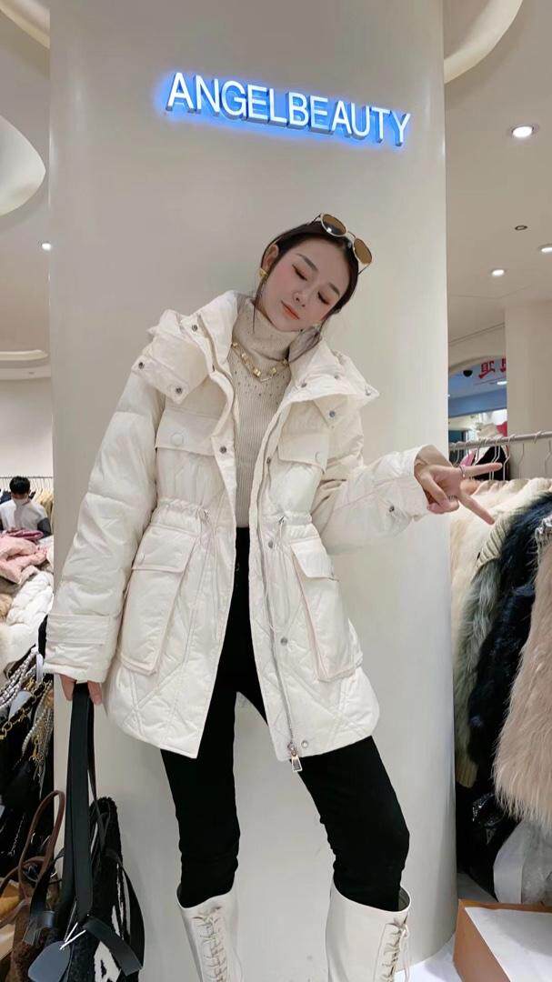 韩系收腰小女人气质款羽绒服，女装羽绒服，你别走