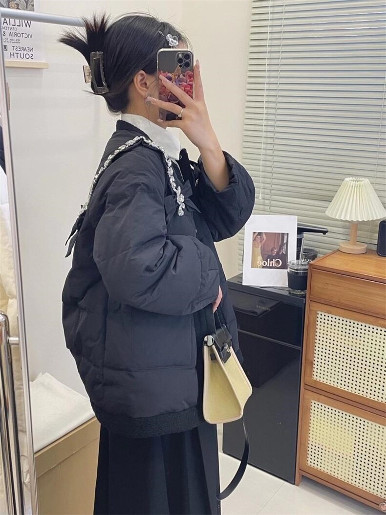 重工艺手工水钻羽绒服，女装羽绒服，得到THETHAT