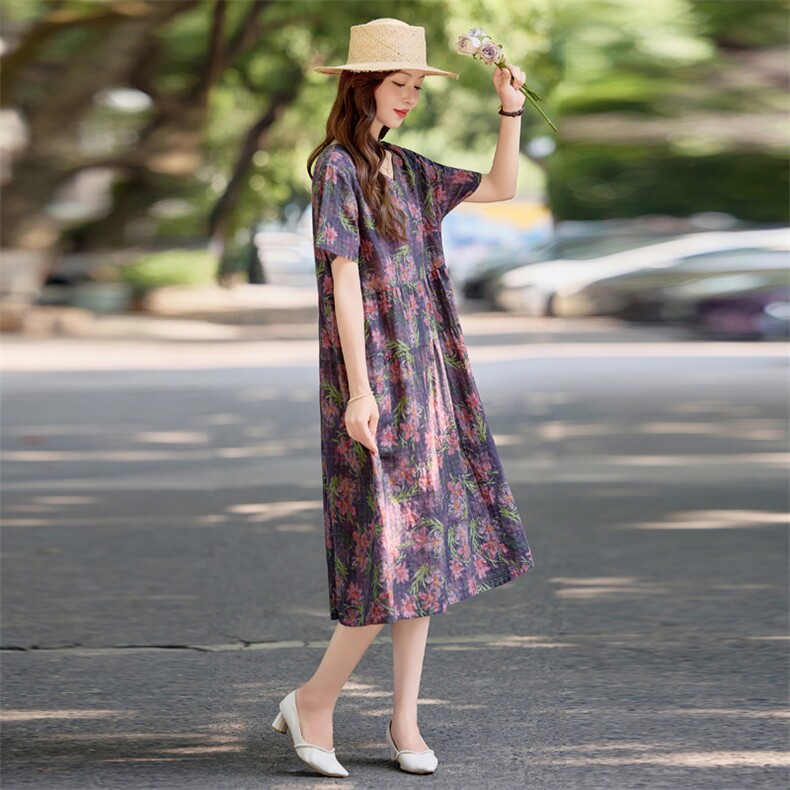 现货，，复古减龄碎花连衣裙女装2025年新款夏季气质收腰棉麻裙子,女装连衣裙,依万里