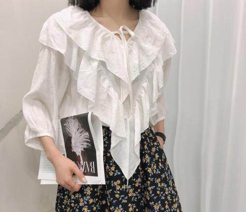 欢迎各位亲爱的莅临店铺选购哦，女装，亮金金