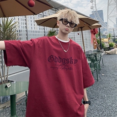 酒红色