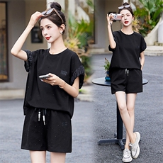 夏季薄款套装女2025年新款时尚休闲气质显瘦短裤两件套，女装运动套装，沁沁公主
