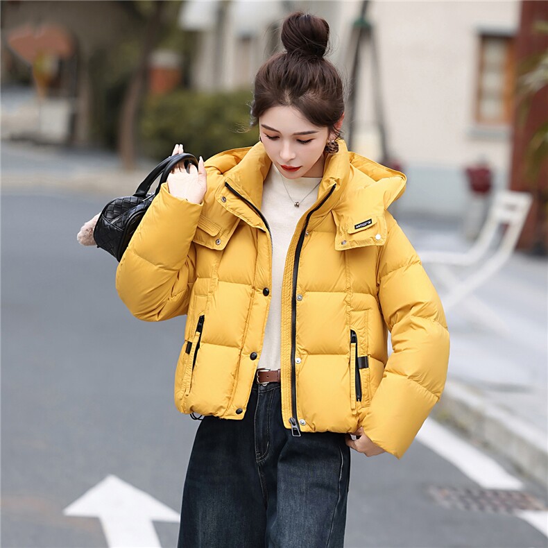90白鸭绒2025冬季新款翻领外套短款羽绒服保暖女百搭显瘦连帽外套,女装羽绒服,意芙