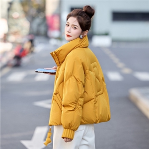 现货！无帽立领时尚优雅风保暖羽绒服女玫红色大气保暖外套图片