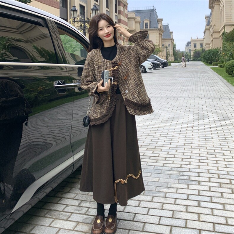 咖色复古新中式套装裙女2025冬季洋气木耳边拼接外套半身裙两件套图片