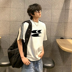 抖音得物高品质二开240克宽松纯棉美式潮牌三条杠织带短袖T恤图片