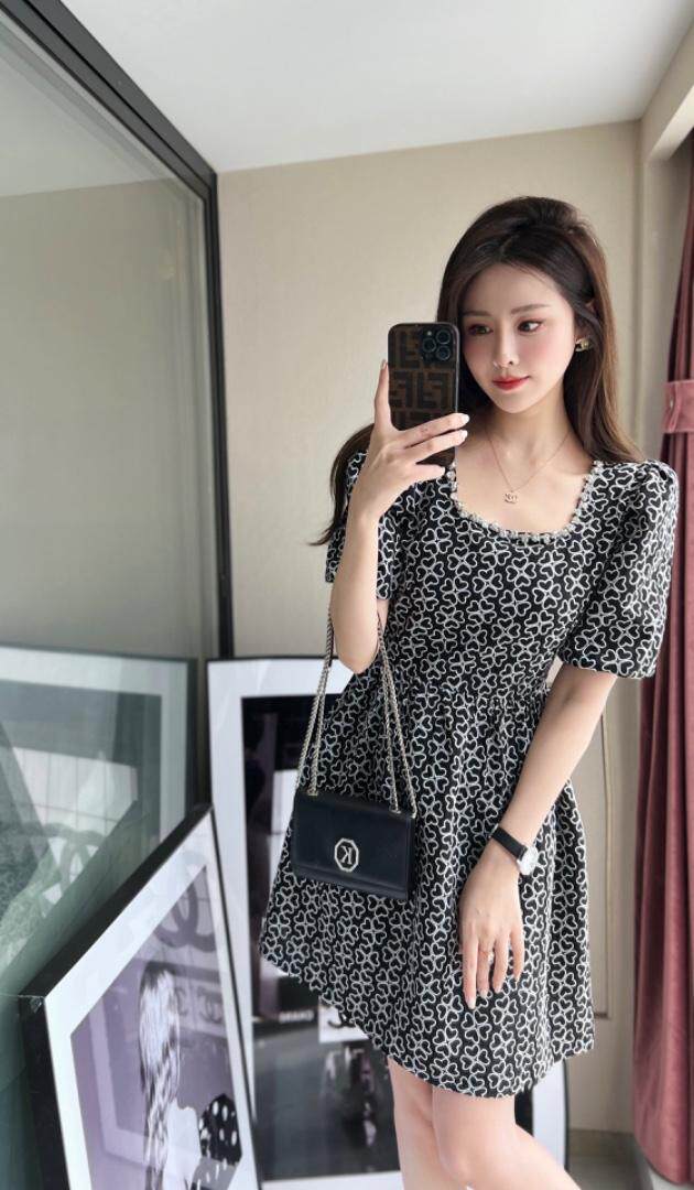 重工订钻刺绣减龄连衣裙，女装连衣裙，柏多伊俪