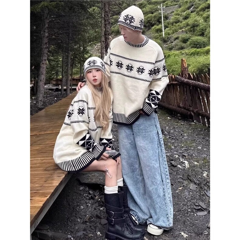 网图 送帽子 费尔岛毛衣情侣宽松雪花圣诞针织衫男女图片