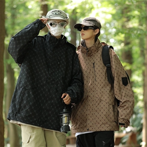春秋新款户外冲锋衣防风潮牌外套休闲运动夹克满印登山服CF66-p65图片