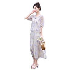 退现夏天2024wiu炸街减龄时尚半裙套装超好看高端小衫吊三件套潮，女装套装/套裙，朵莱米