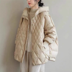 2026年春季保暖休闲风菱形格茧型连帽羽绒服图片