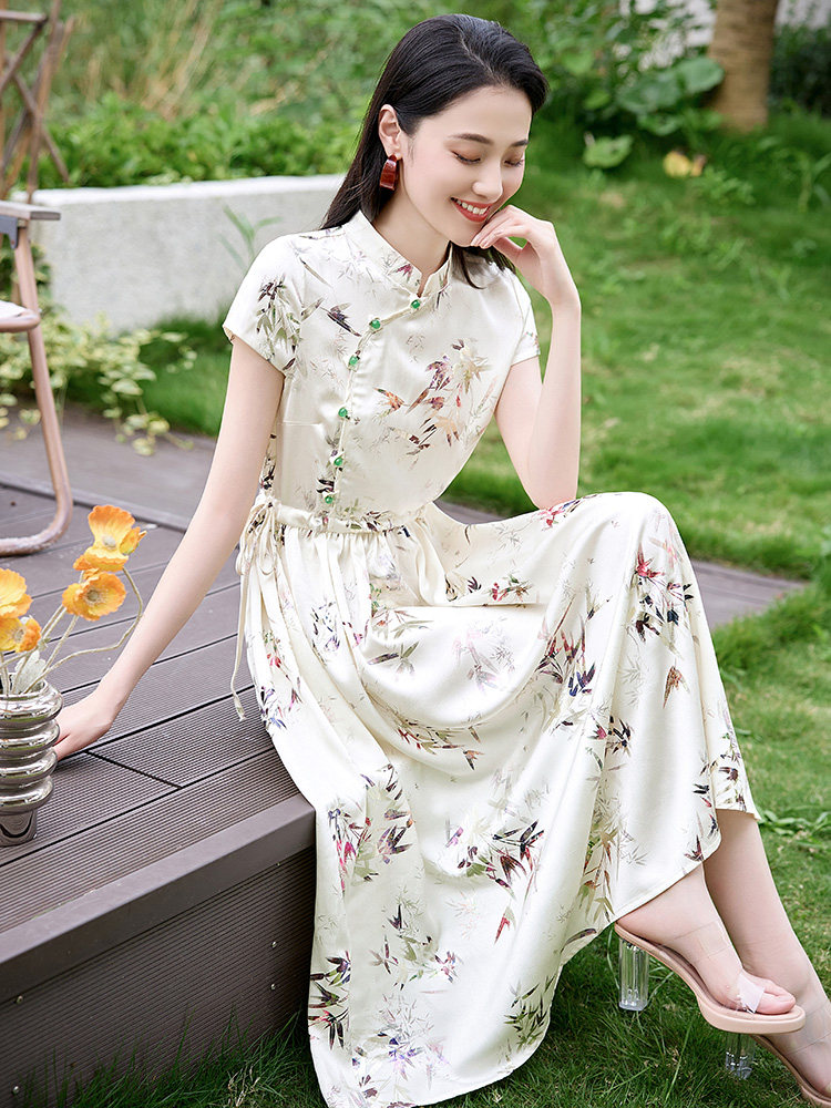 碎花复古旗袍裙子女2025年夏季新款气质修身显瘦高级感时尚连衣裙,女装连衣裙,琦鑫阁（原依鑫阁）