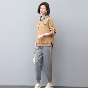 休闲运动卫衣年轻套装女2026春装新款中年妈妈宽松两件套洋气减龄图片