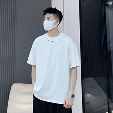 白色