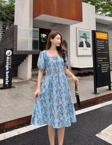 夏季新款，碎花连衣裙。，女装连衣裙，变格