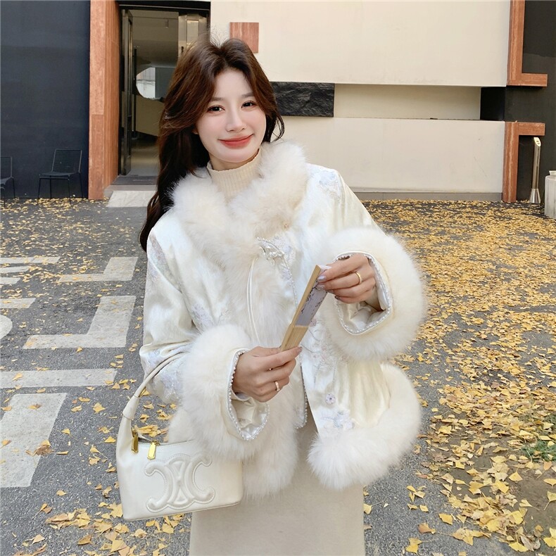 新中式毛毛拼接白色羽绒服女2026冬季新款高级小众加厚短外套,女装羽绒服,2C218