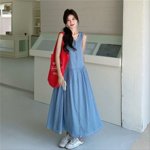蓝色小清新格纹连衣裙女夏季2025新款元气少女感宽松减龄背心长裙图片