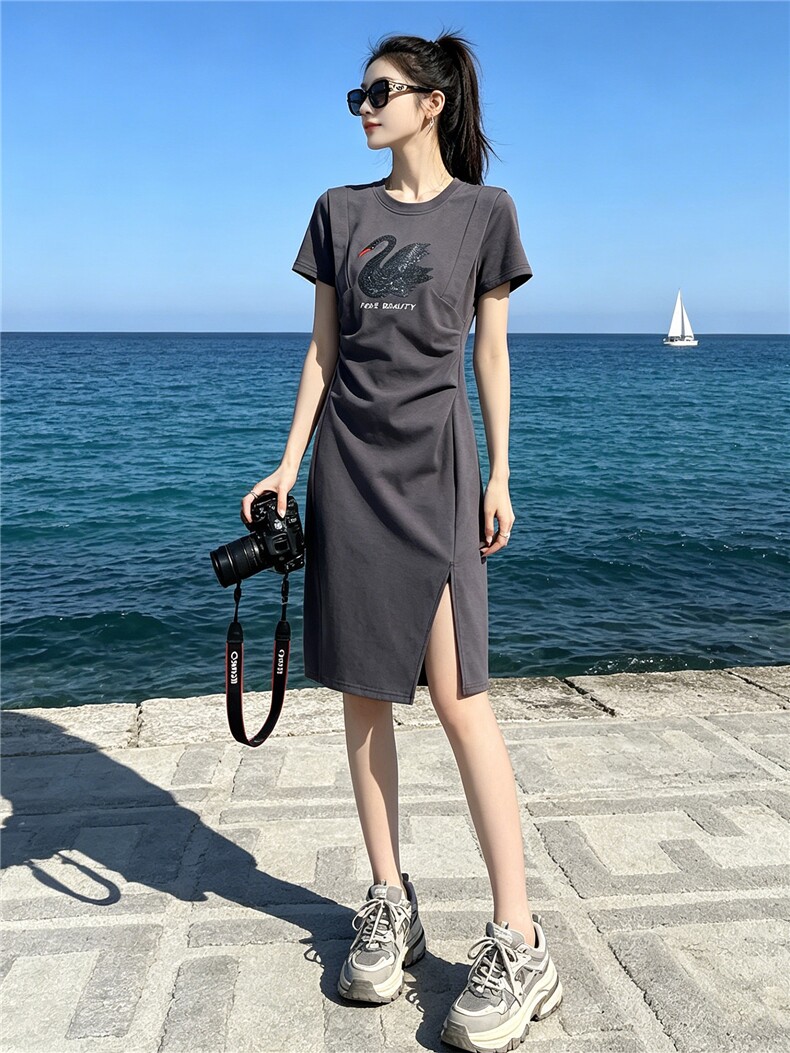 韩版时尚减龄连衣裙女夏款褶皱修身天鹅亮片开叉中长款灰色A字裙,女装连衣裙,江南