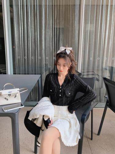 2021春季新品V领上衣，女装，M.W 嫚维